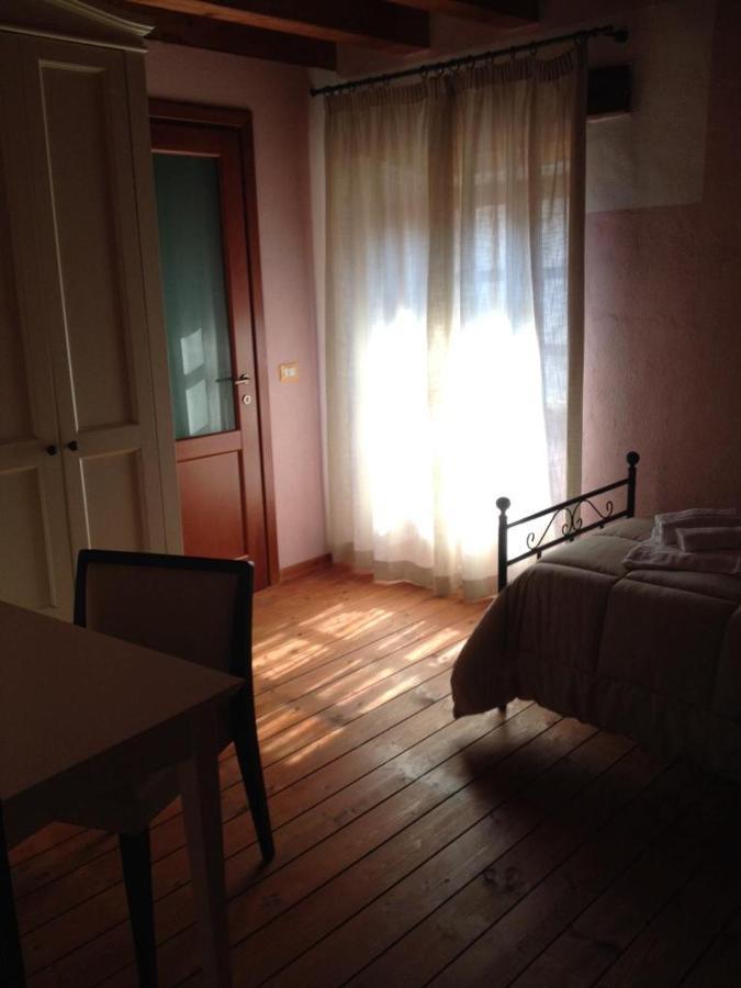 Ittireddu La Casa Del Borgo B&B 외부 사진